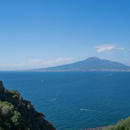 Sea View Deluxe Apartments Vico Equense Kültér fotó
