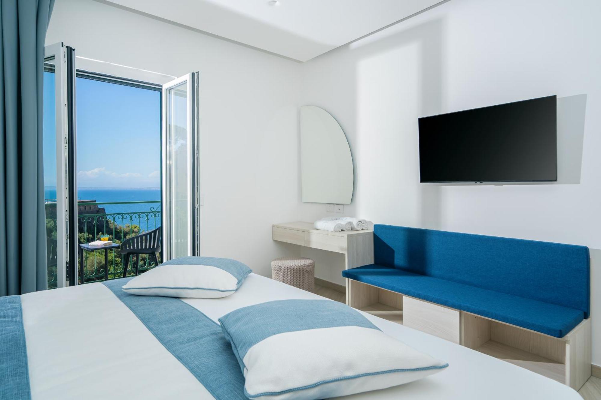 Sea View Deluxe Apartments Vico Equense Kültér fotó