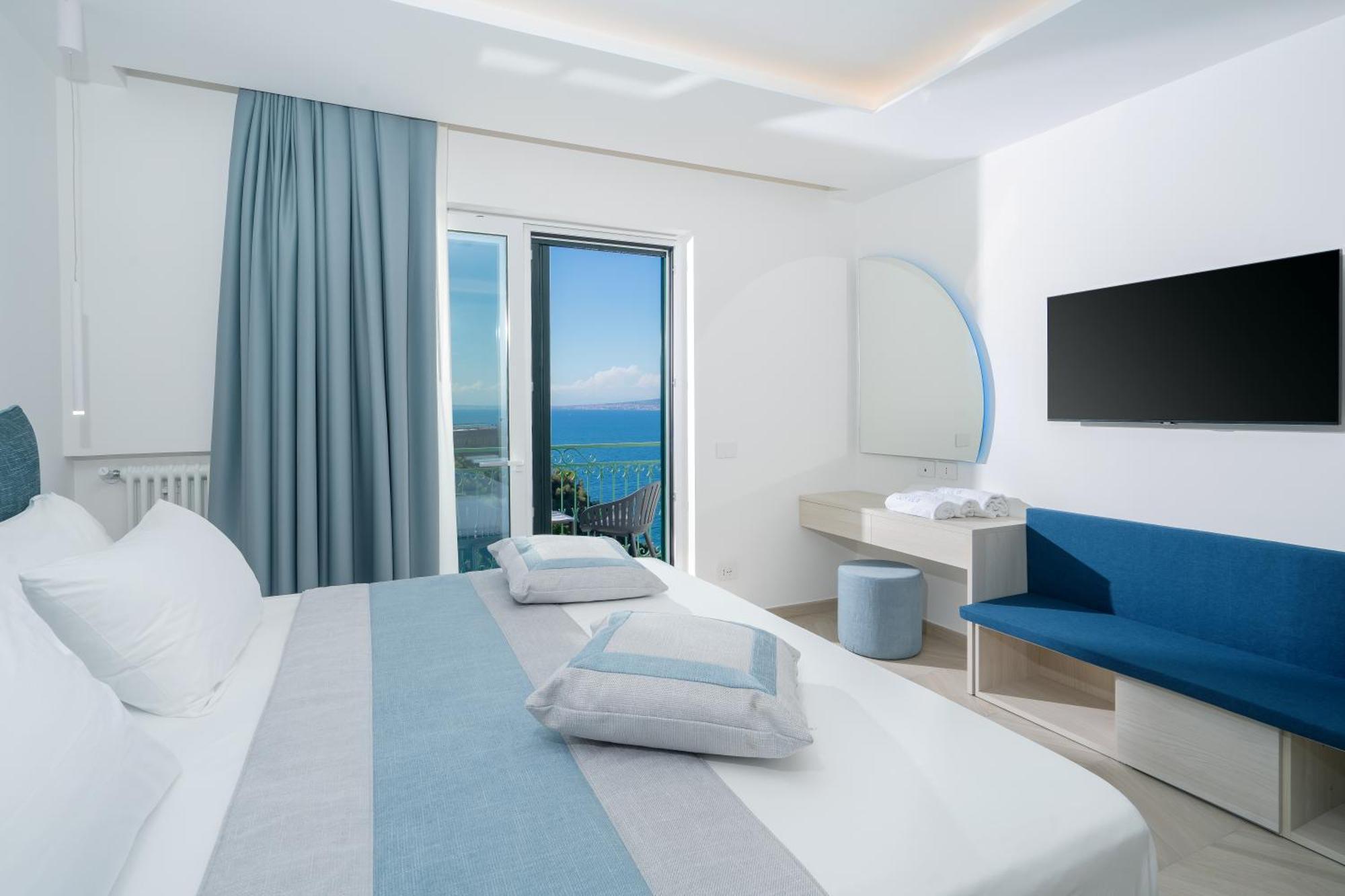 Sea View Deluxe Apartments Vico Equense Kültér fotó